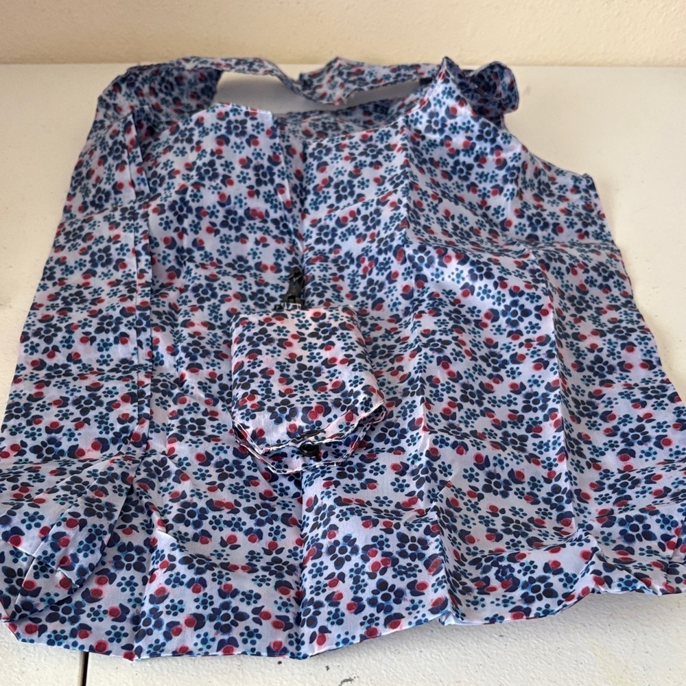 Floral Patterned Tote Bag - Picture 3 of 3